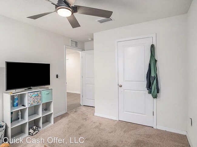 Foto del edificio - 4 br, 2 bath House - 10223 Cloudburst Ct