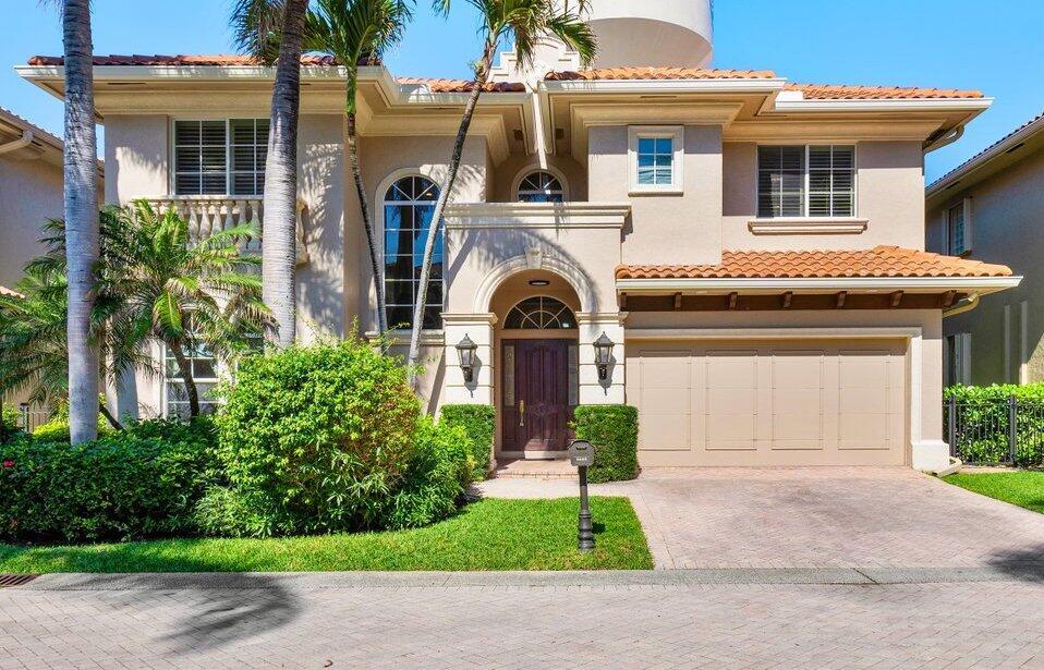 Primary Photo - 3632 S Ocean Blvd