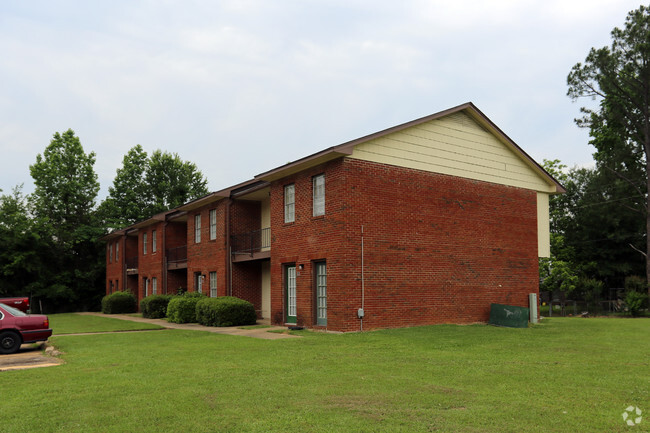 Building Photo - Fox Run