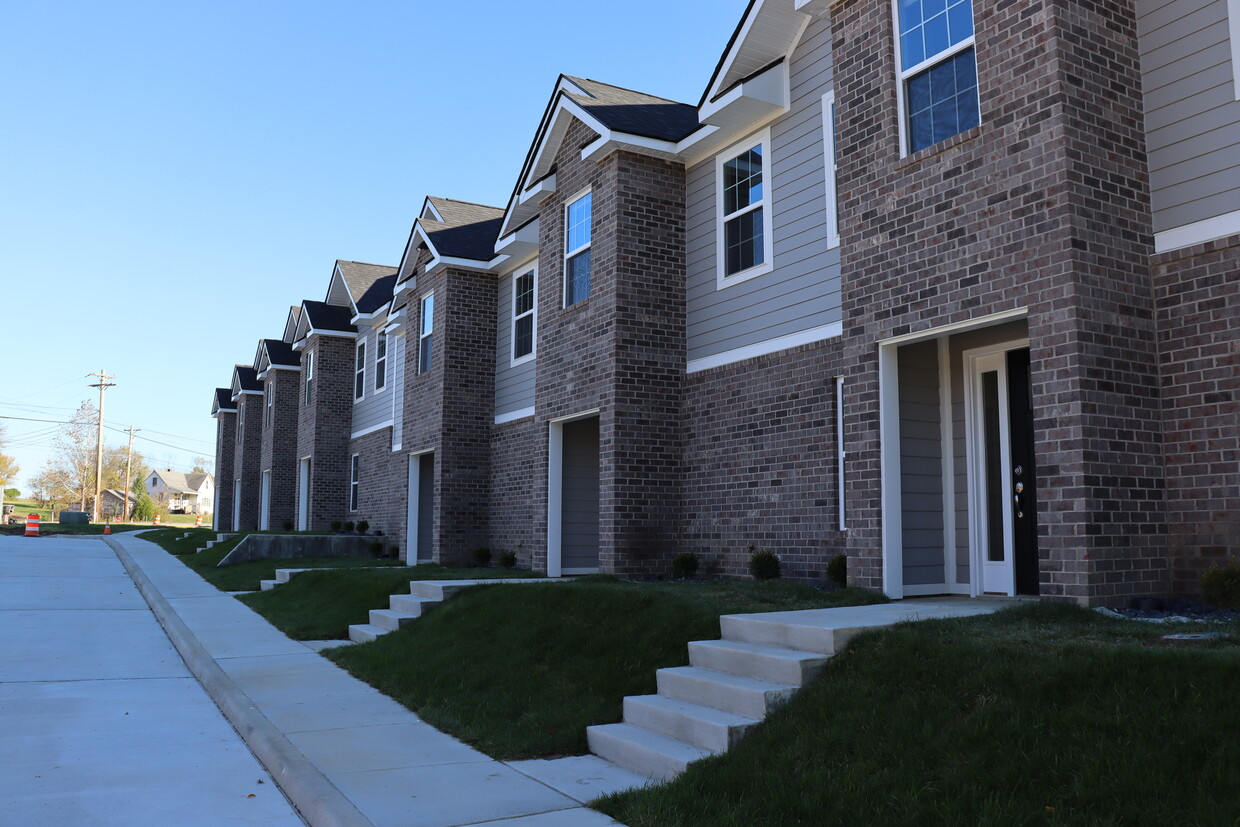 Primary Photo - Northside Terrace Townhomes