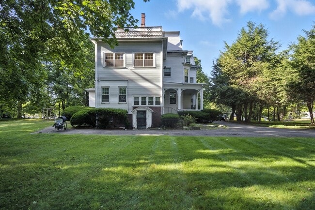 Foto del edificio - 216 Lowell St