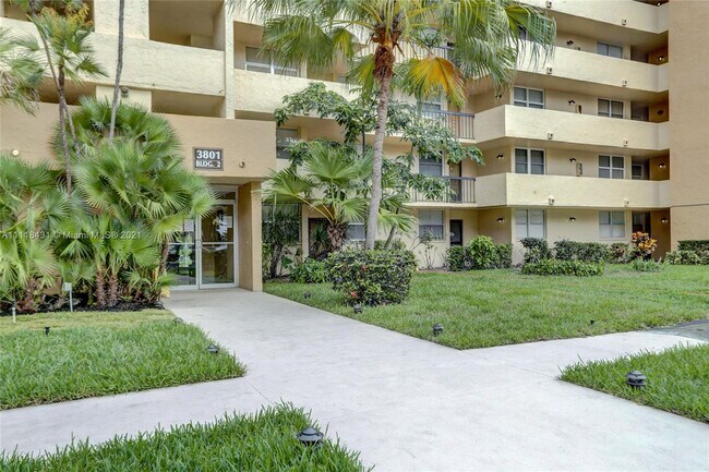 Foto del edificio - 3801 Environ Blvd