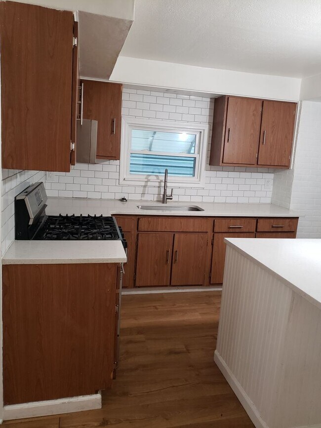 Foto del edificio - **** THIS PROPERTY HAS AN APPROVED APPLICA...