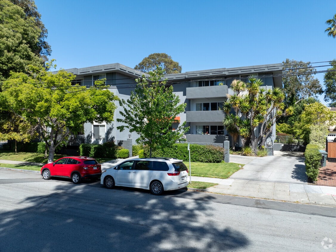 Foto del edificio - 1501 Ralston Ave