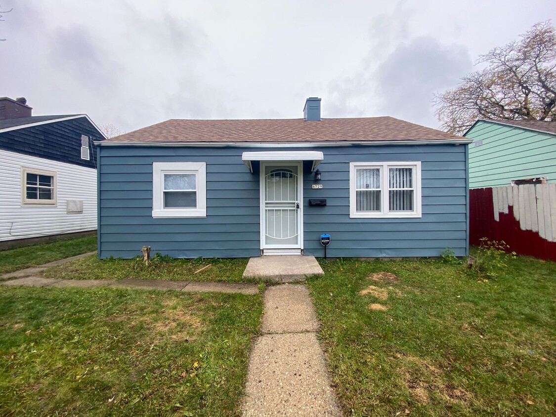 Primary Photo - 2 Bedroom Single Family
