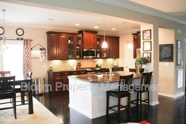 Foto del edificio - 5432 Kings River Dr