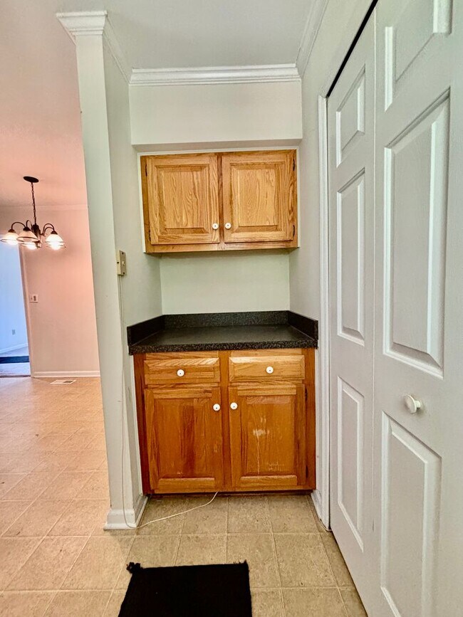 Foto del edificio - 2 Bedroom, 2 Bathroom Home Available in Ca...