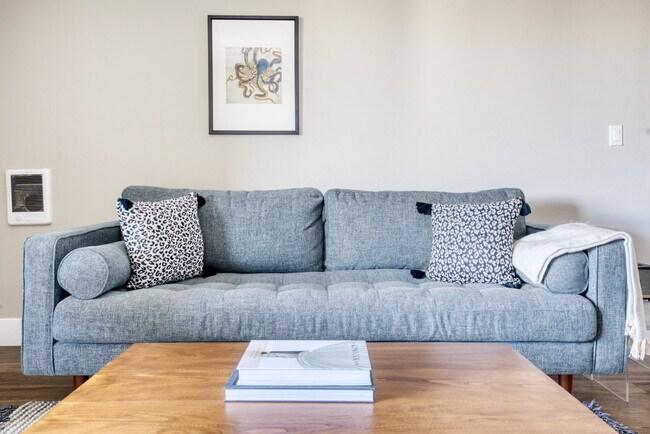 Foto del edificio - 600 Edgewater Blvd