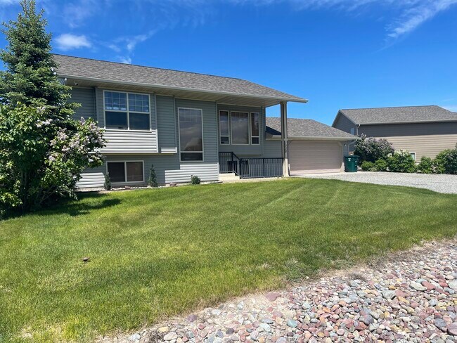 Building Photo - 1008 Antares Rd