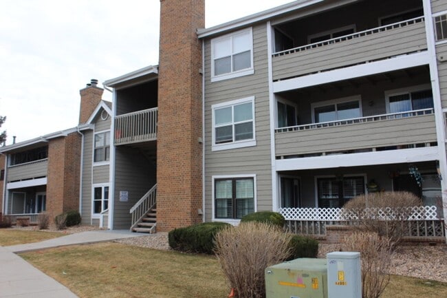 Spacious Condo in Littleton! - Spacious Condo in Littleton!
