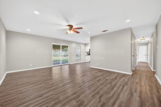 Foto del edificio - 401 Utah St