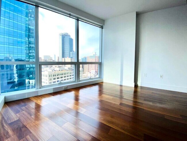 Building Photo - 77 Hudson St