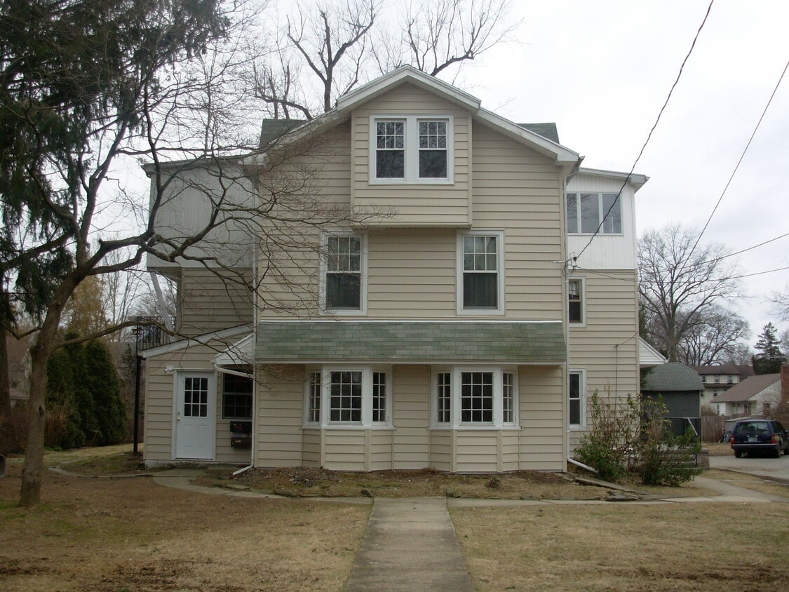 314 Vassar Ave Unit C, Swarthmore, PA 19081 Apartments in Swarthmore