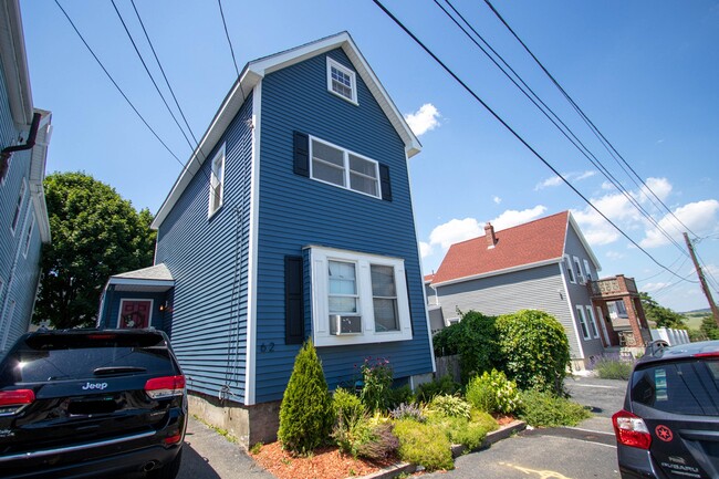 62 Thorndike St