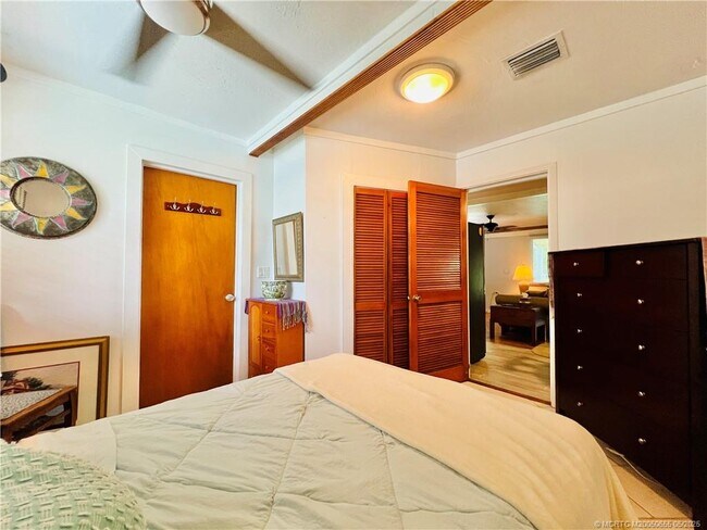 Foto del edificio - 632 W Weatherbee Rd