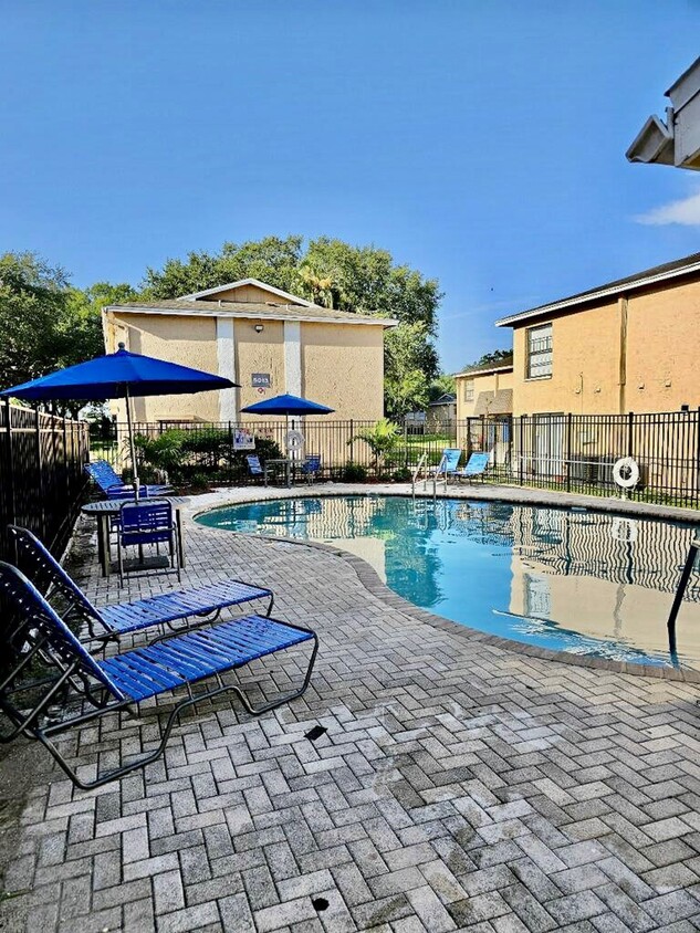 Del Rio Apartment Homes Apartments in Tampa, FL