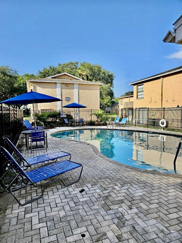 Del Rio Apartment Homes Apartments in Tampa, FL