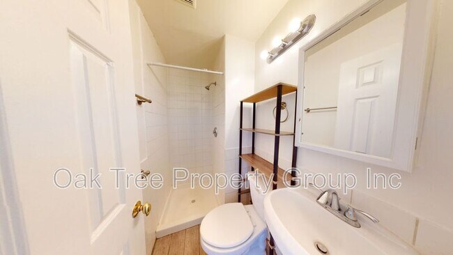 Building Photo - 3010 Adeline St