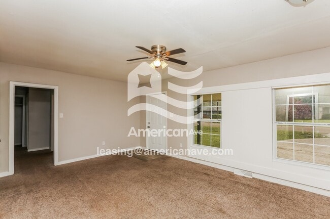 Building Photo - 3644 Meadow Ln