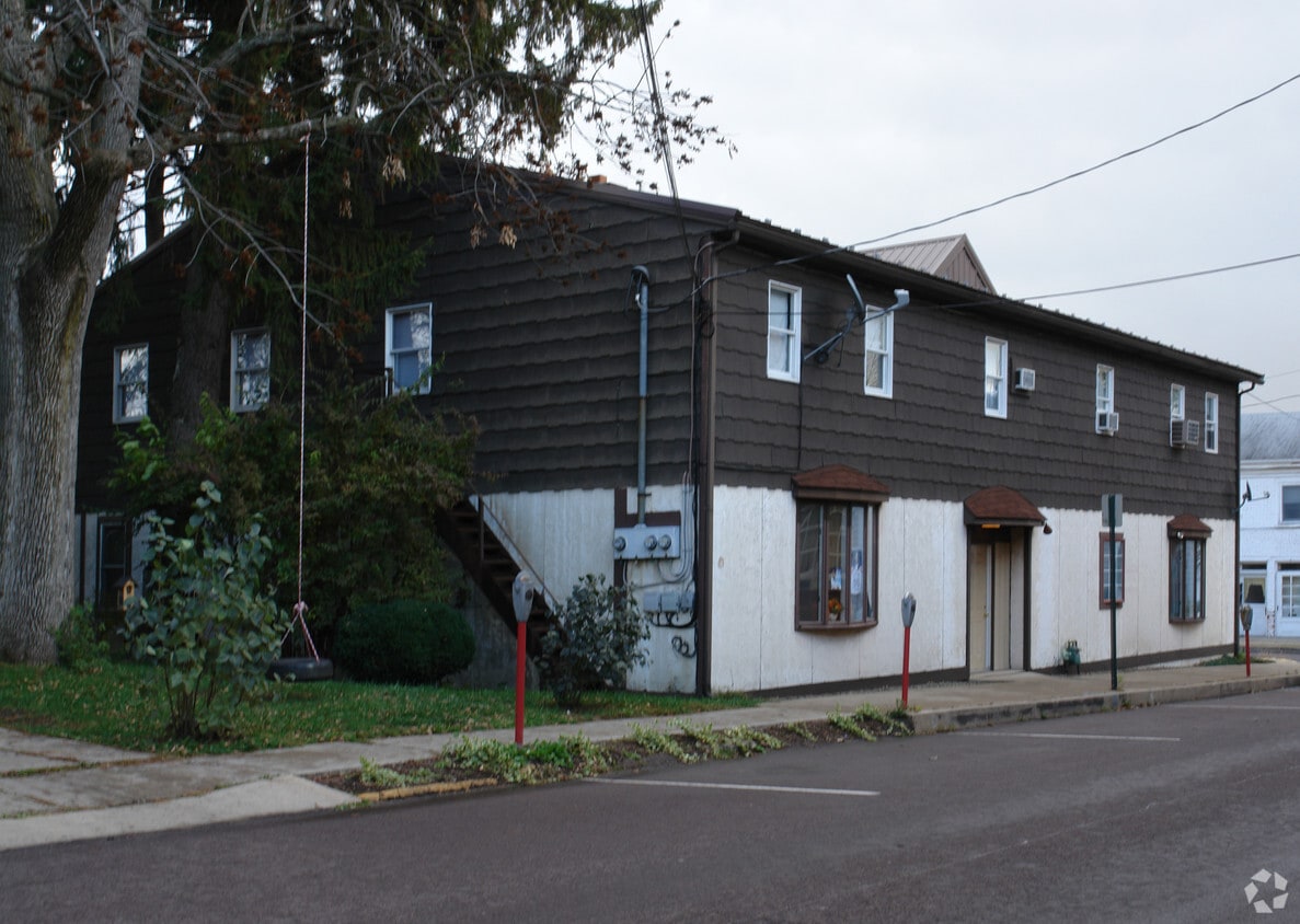 Building Photo - 5 E 3rd St