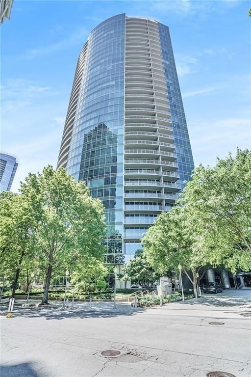 Building Photo - 3338 Peachtree Rd