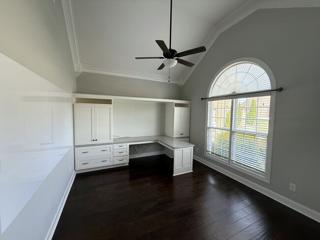 Foto del edificio - 219 Woodgrove Dr