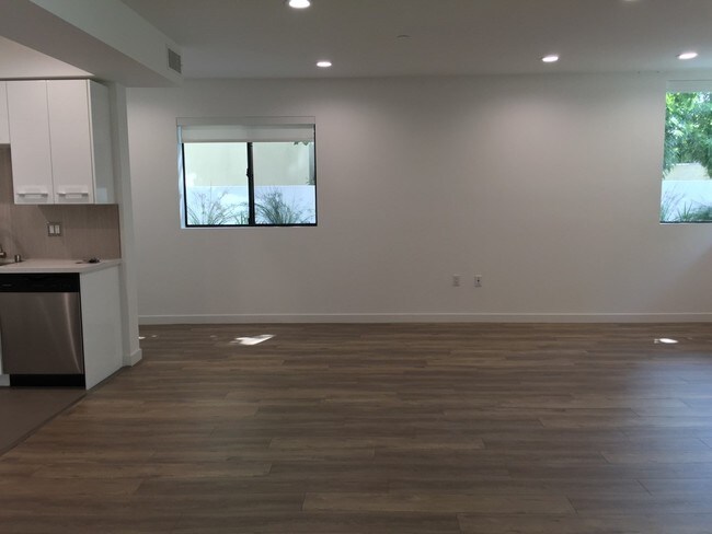 Foto del edificio - 11478 Moorpark St