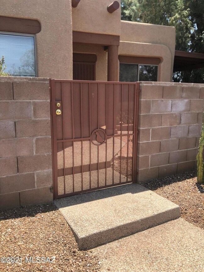 Foto del edificio - 3602 N Crest Ranch Dr
