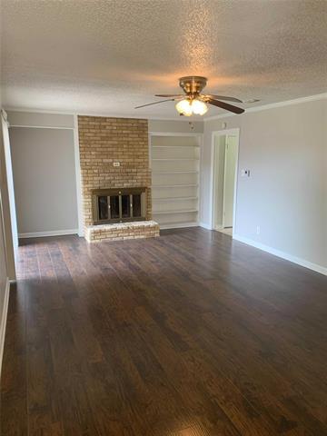 Building Photo - 901 Downing St