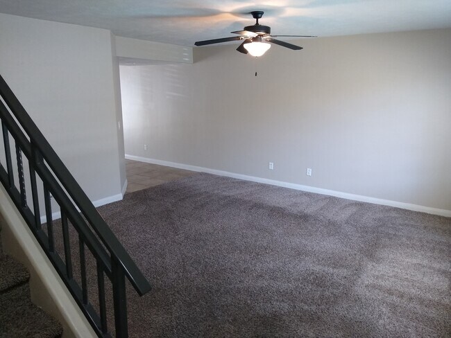 Foto del edificio - 340 1425 N St