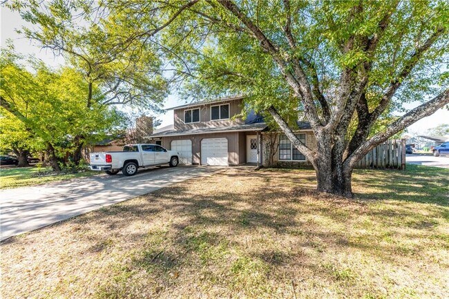Foto del edificio - 1706 Onion Creek Village Dr
