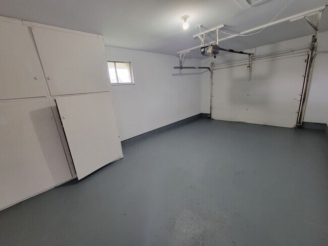 Foto del edificio - 309 E Page Ave 3BR/2BA (Trenton)