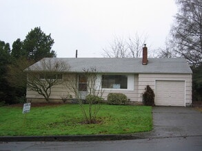 Building Photo - 6541 SW 47th Pl