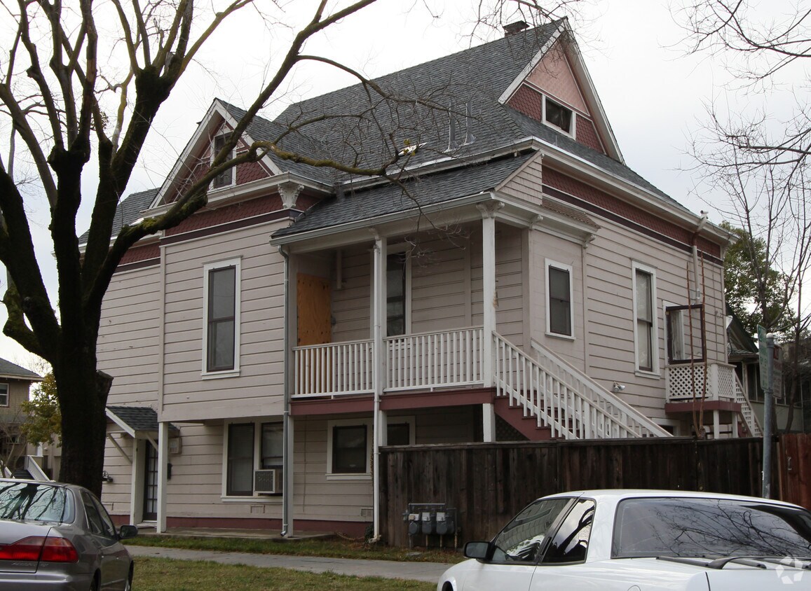 Building Photo - 2229 P St