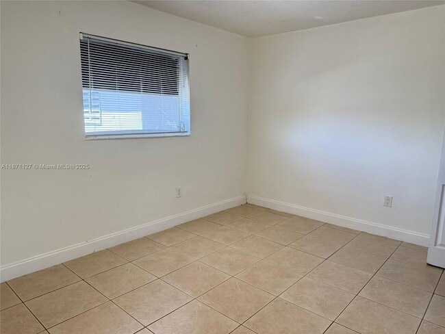 Building Photo - 4300 SW 67th Ave