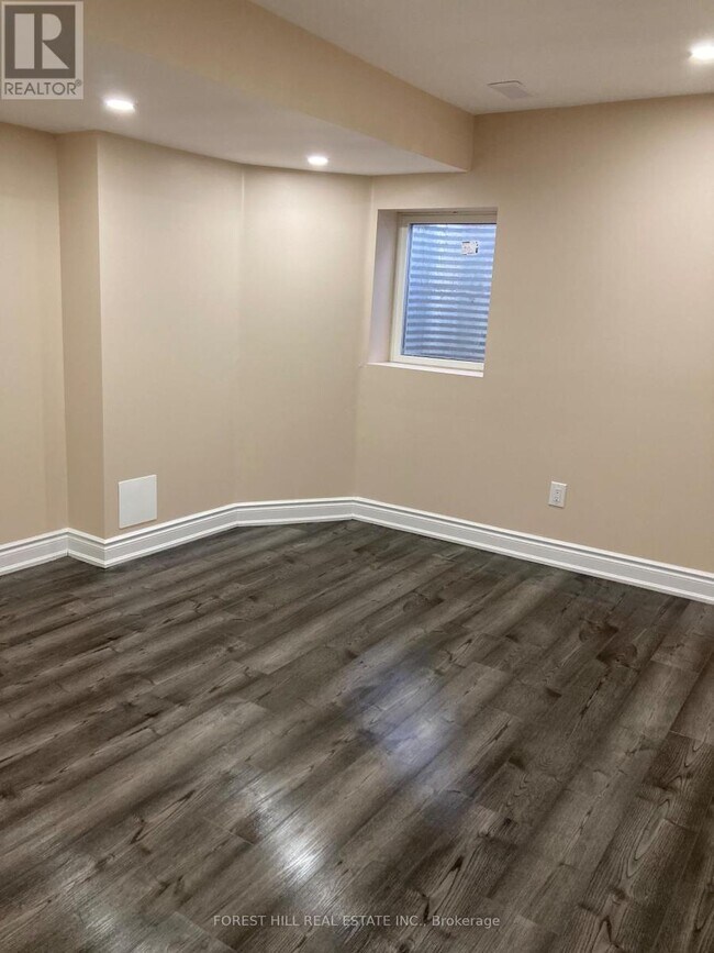 Building Photo - 51 Nasmith St