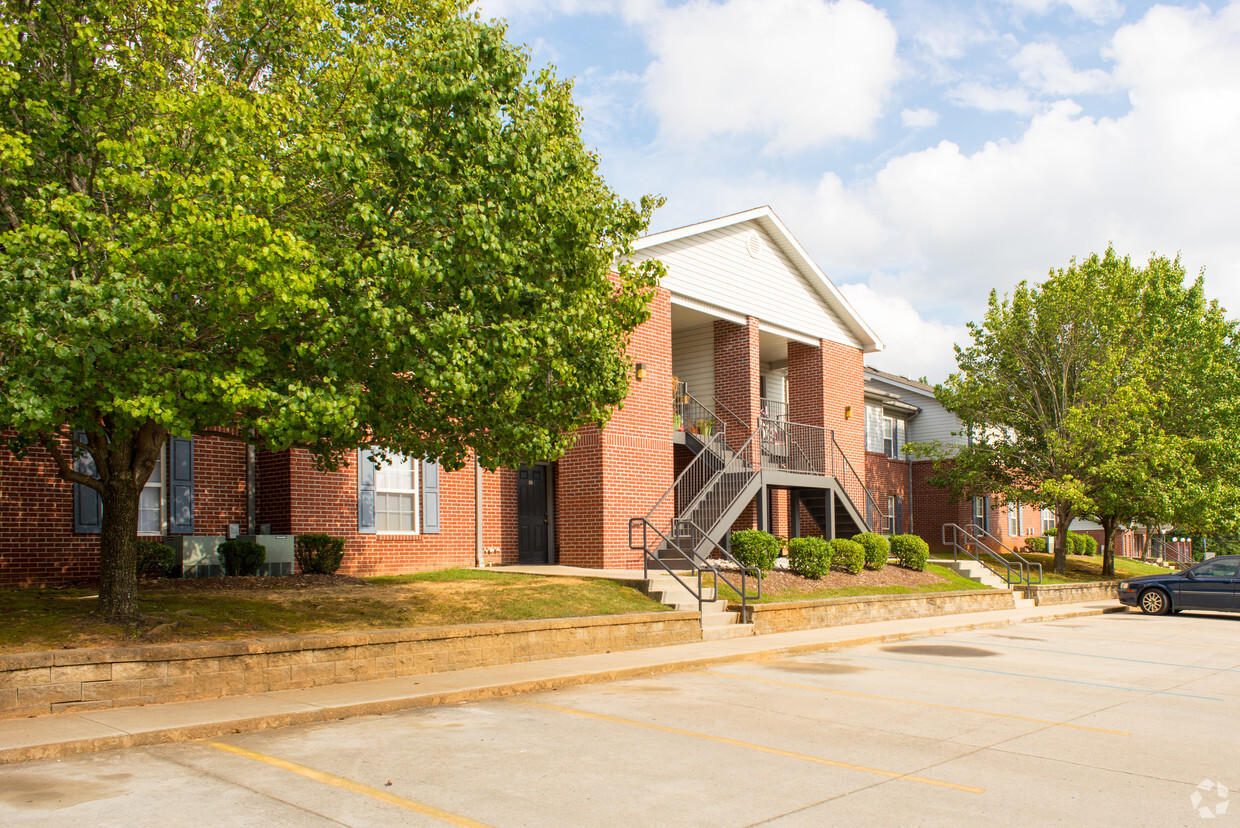 Building Photo - Mountain Ridge Apartments