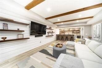 Building Photo - 7740 Stratford Ln