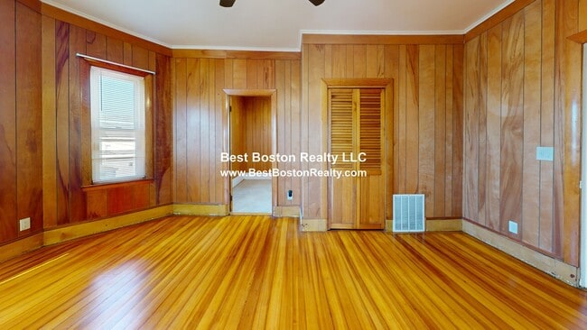 Building Photo - 72 Clinton St