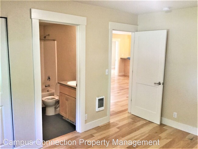 Foto del edificio - 3 br, 3 bath House - 435 E 13th