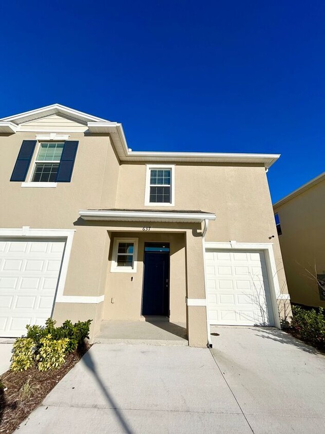 Foto principal - Brand New 3/2.5 Modern Townhome with a Lof...