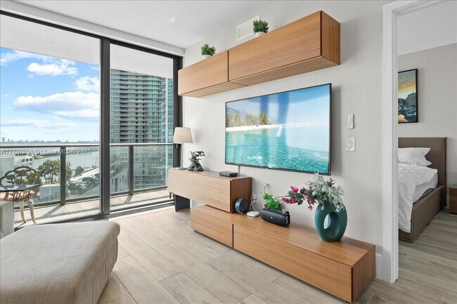 Foto del edificio - 501 NE 31st St