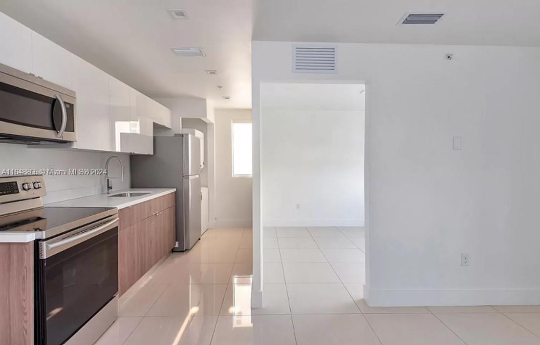 Foto principal - 821 SW 18th Ave