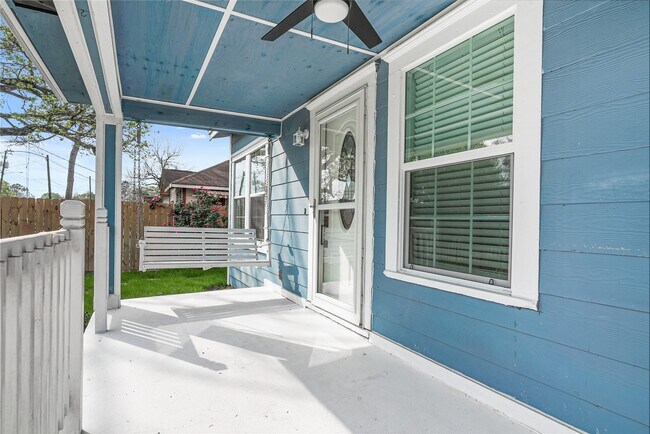 Foto del edificio - 320 Coronado St