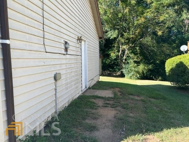 Building Photo - 6801 Red Maple Dr