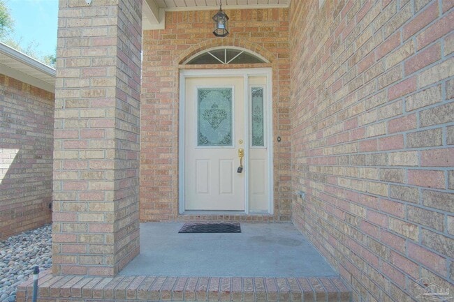 Building Photo - 5947 Grandview Dr