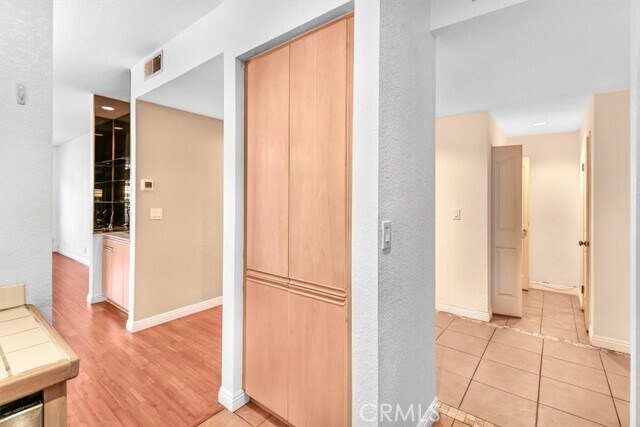 Foto del edificio - 10650 Kinnard Ave