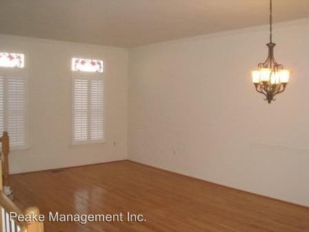 Building Photo - 3 br, 3.5 bath House - 722 N. Tazewell St.