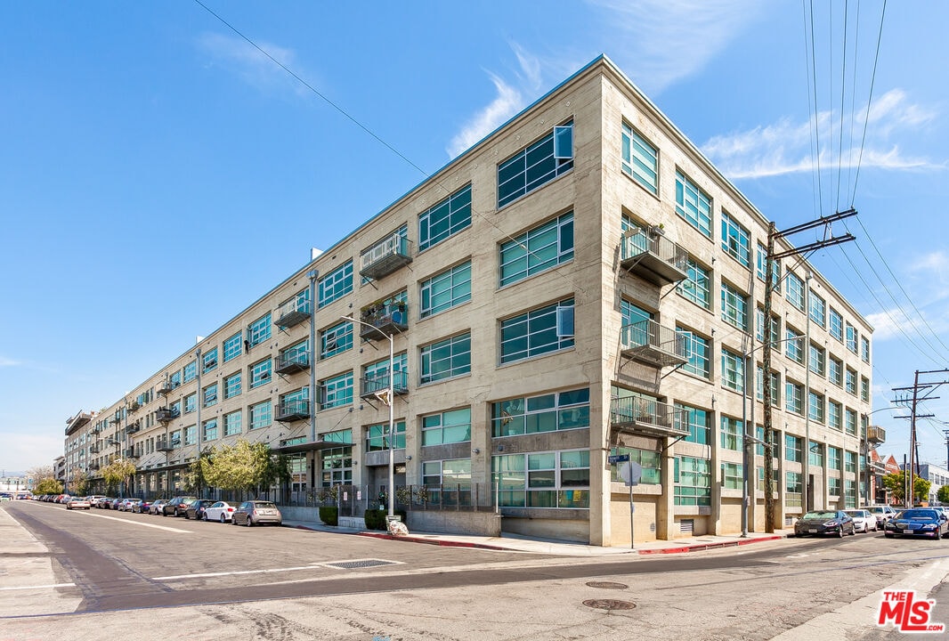 Foto principal - 530 S Hewitt St