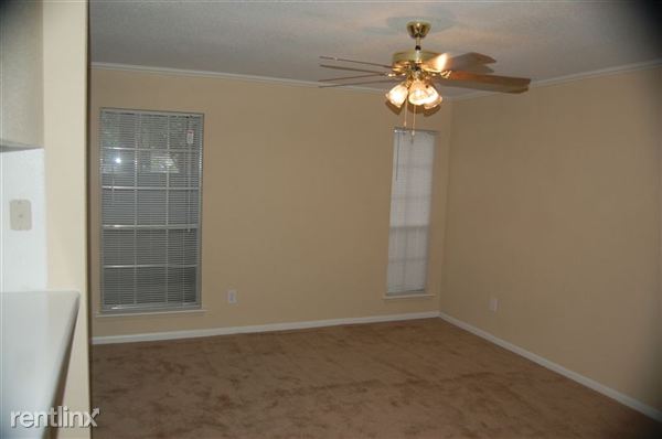 Building Photo - 2210 Westview Blvd